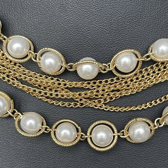 Vintage Mid Century Faux Pearl Gold Tone Layered Chain Necklace 15-17” Adjustabl - Picture 2 of 5